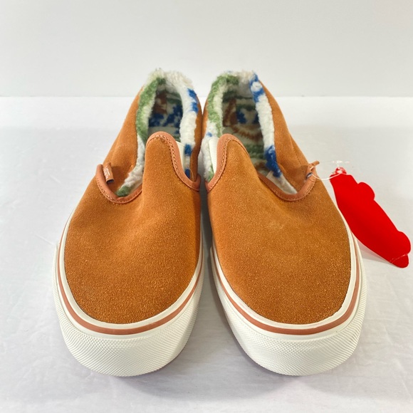 Vans Classic Slip-On Suede Sherpa Sneakers - Picture 4 of 6